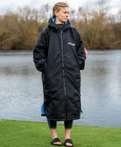 HUUB Changing Robe Black and Blue - XS/Junior